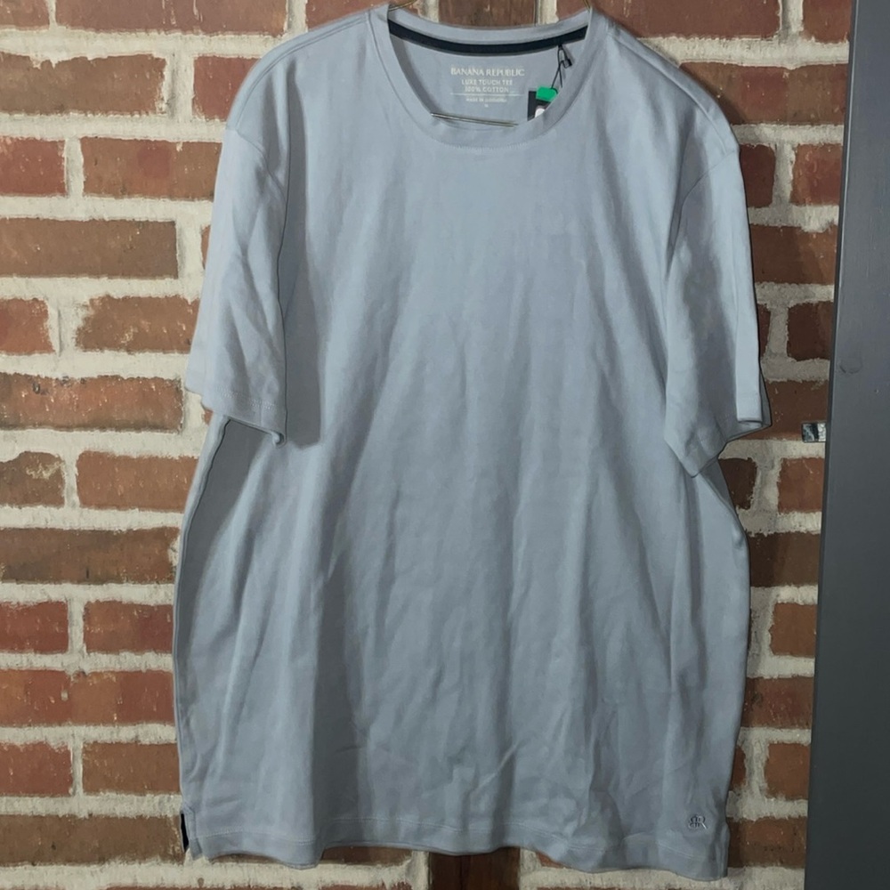 Banana Republic luxe touch tee, size XL, NWT